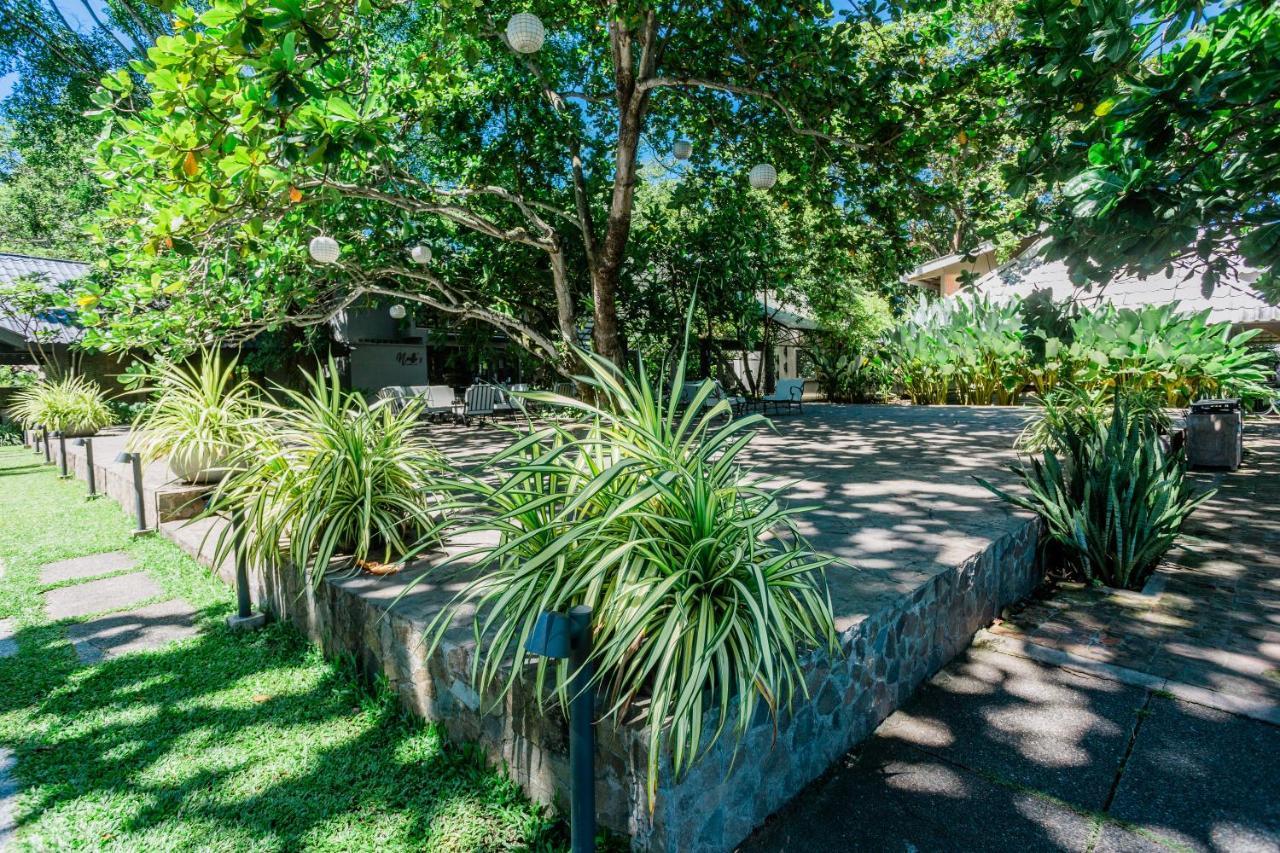 The Henry Resort Dumaguete Dumaguete City Bagian luar foto